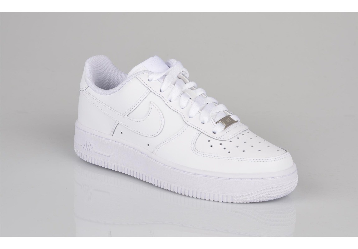 basket nike en cuir basket nike en cuir