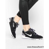 basket nike noir legere
