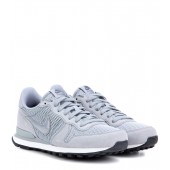 chaussures nike grise femme