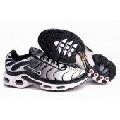 chaussures nike requin pas cher