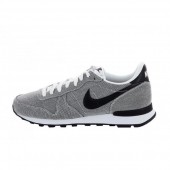 nike internationalist mid khaki