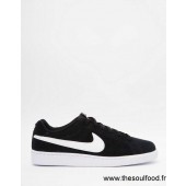 nike noir crampon