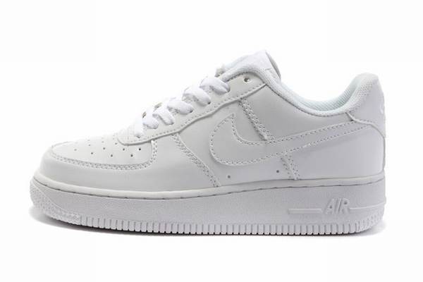 chaussure femme nike blanche