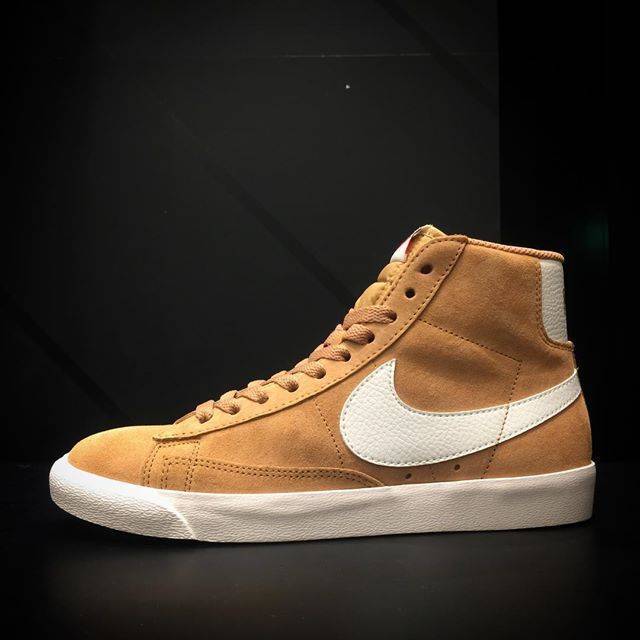 nike blazer vintage womens gold